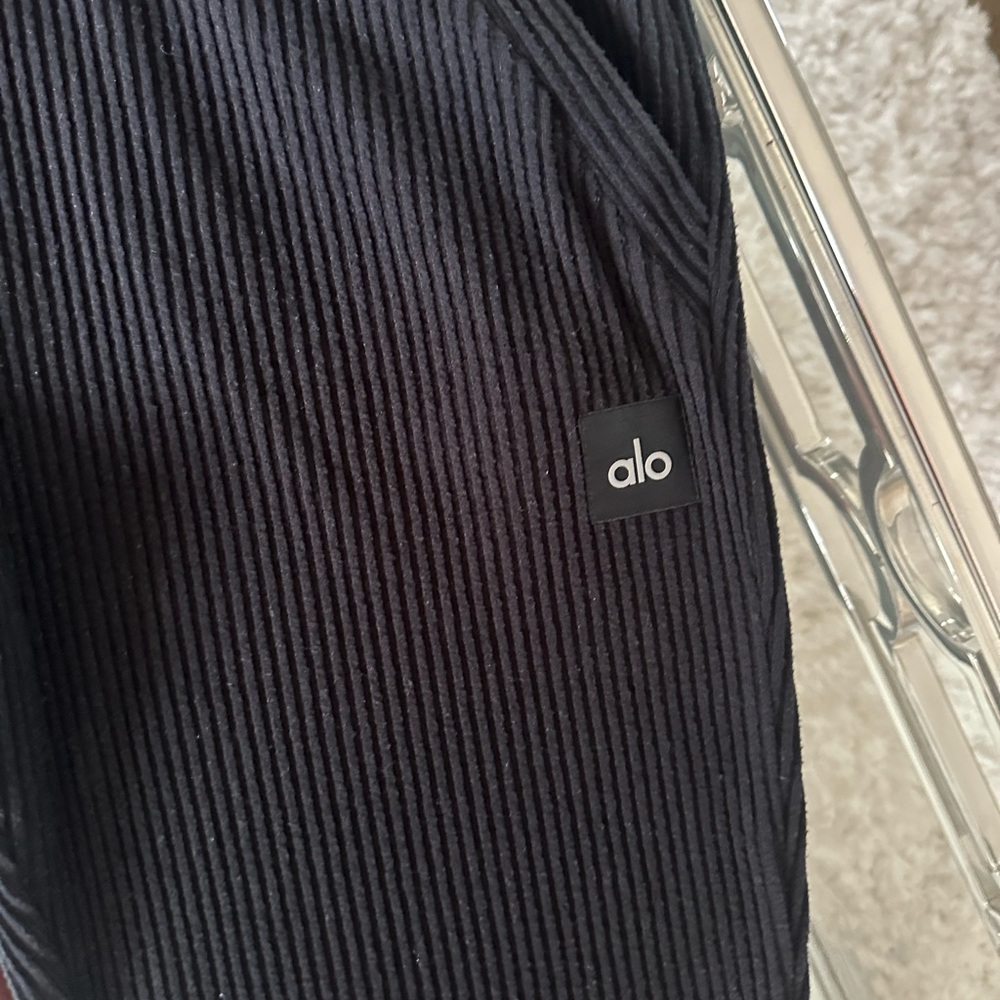 ALO Muse Yoga Women's Black Ribbed Joggers - Picture 3 of 7
